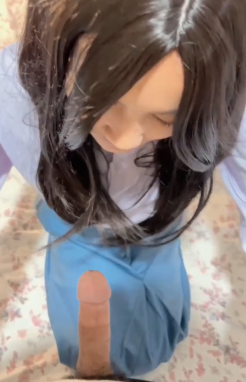 Memperbudak kakak kelas Vera untuk nyepongin
